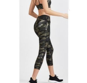 PrismSport Metallic Shinny Camo Camouflage Print Ankle Cropped Workout Leggings